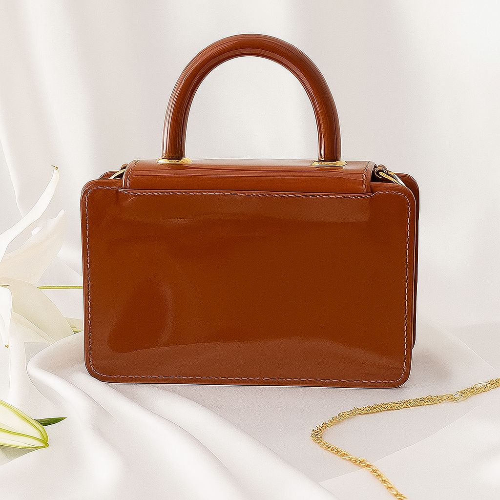 TEXTURED LEATHER CLUTCH BROWN