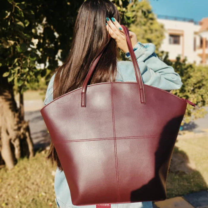 BOARDROOM TOTE
