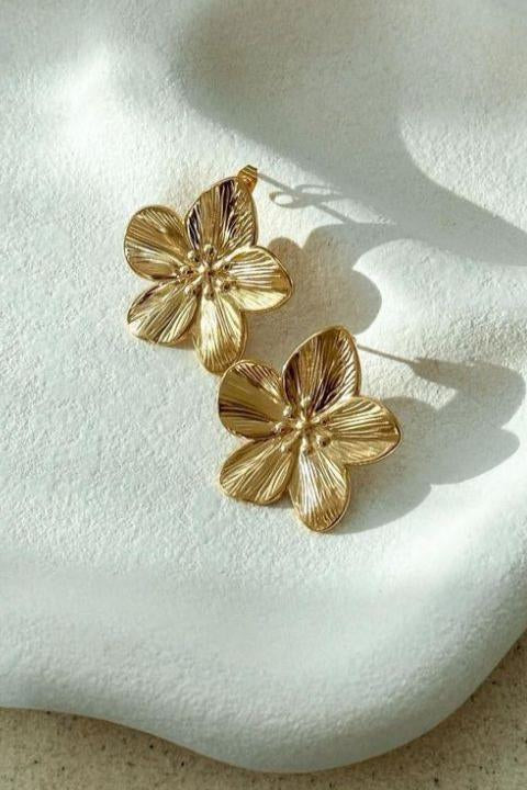 PRIMROSE STUDS