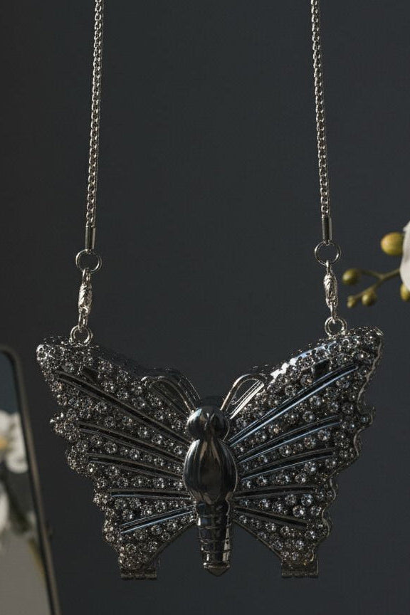 THE LUMINA CLUTCH SILVER