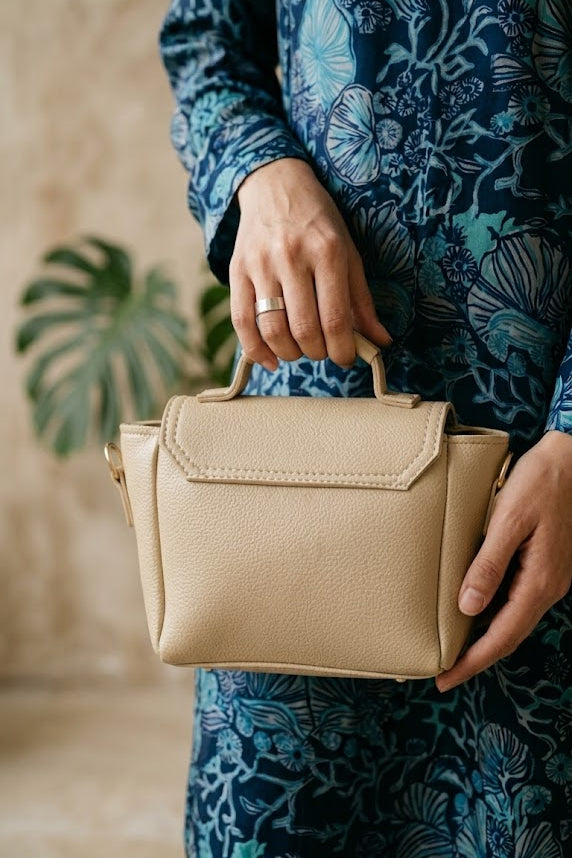 KAYLA CROSSBODY SKIN