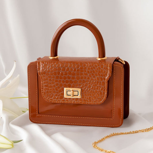 TEXTURED LEATHER CLUTCH BROWN