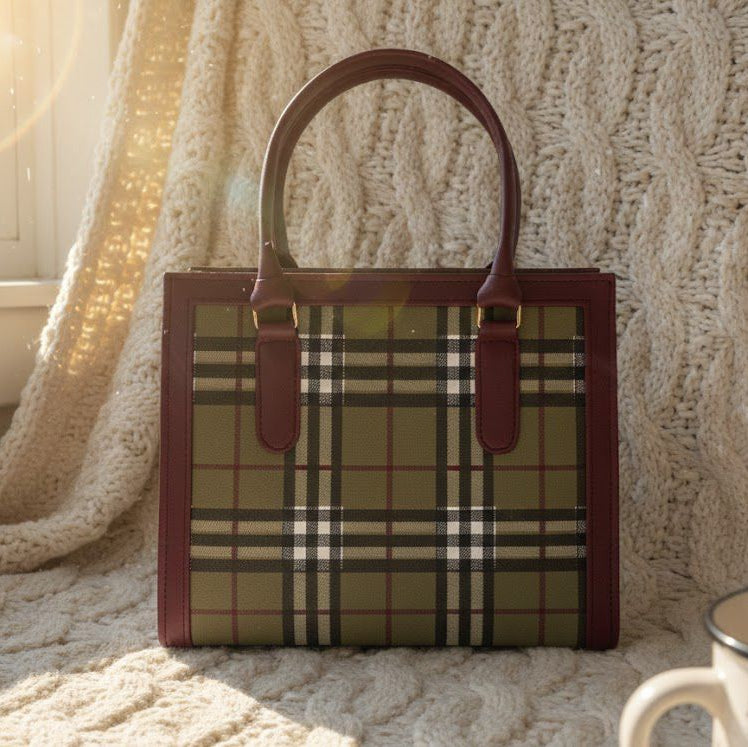 THE MINI-TRUNK GREEN